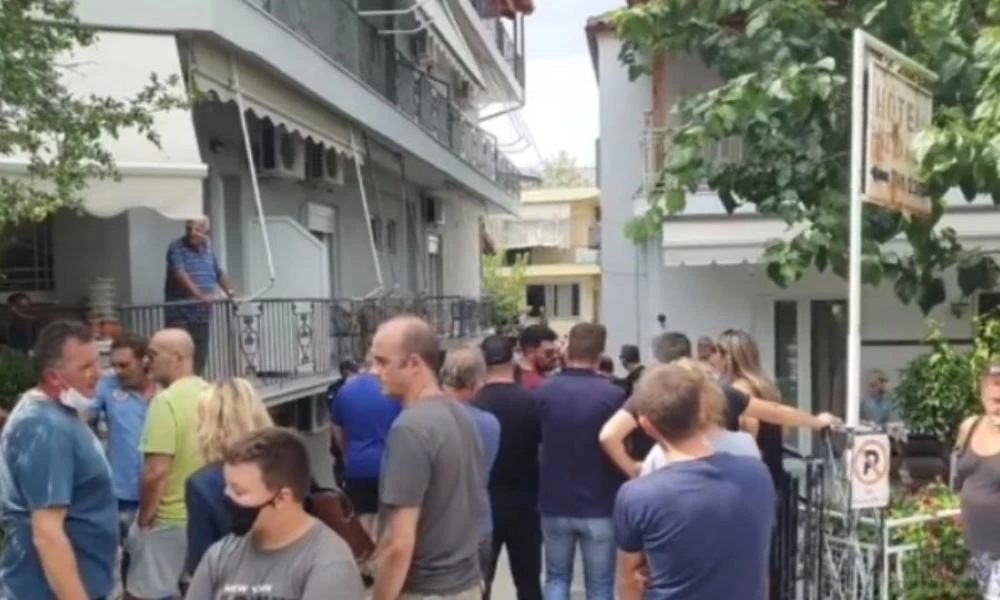 Μετανάστες στα Καμένα Βούρλα προκάλεσαν σοβαρά επεισόδια (βίντεο)